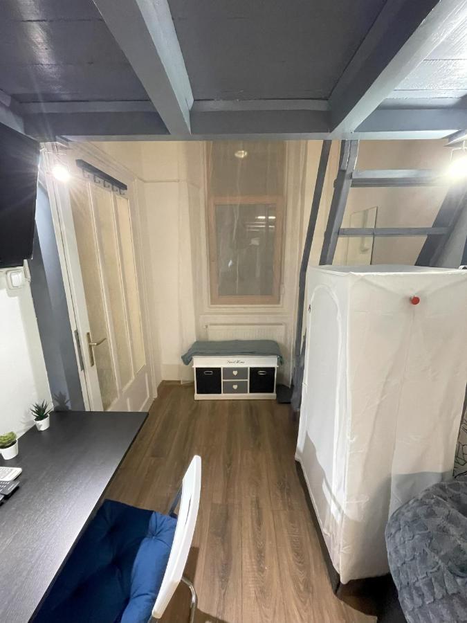 Apartament Mano *